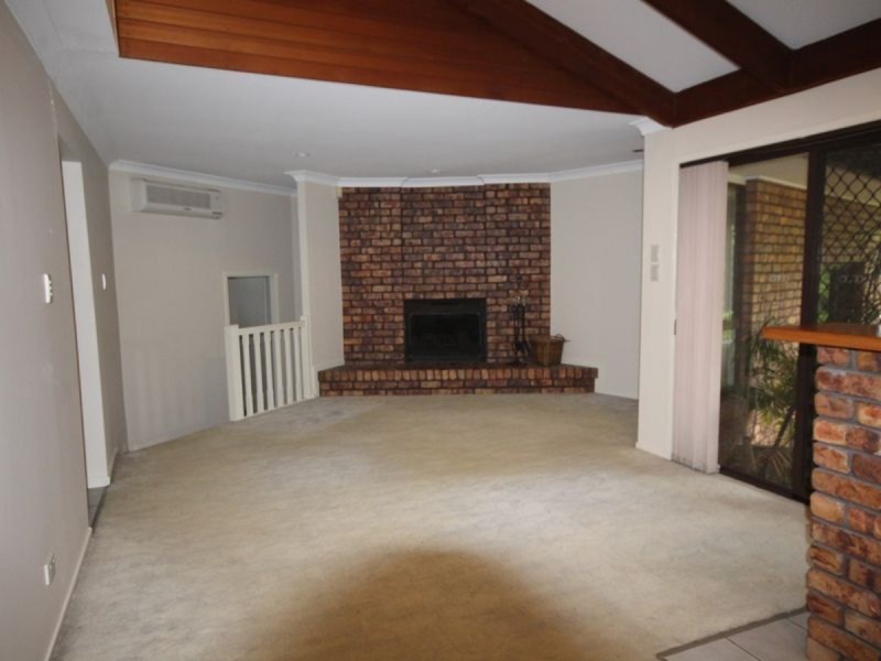 10 Dane Court, Eight Mile Plains QLD 4113