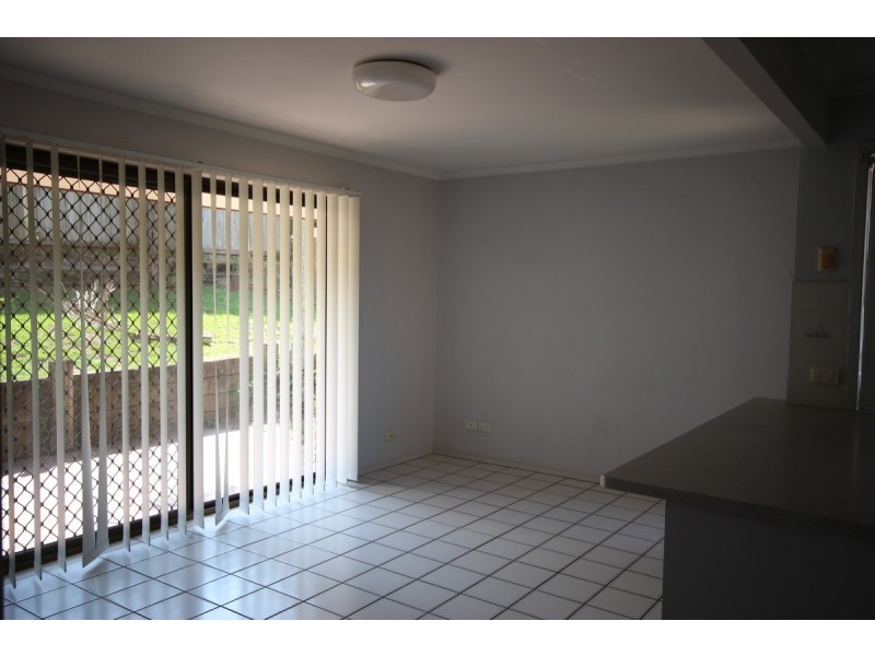 82 Parklands Street, Calamvale QLD 4116