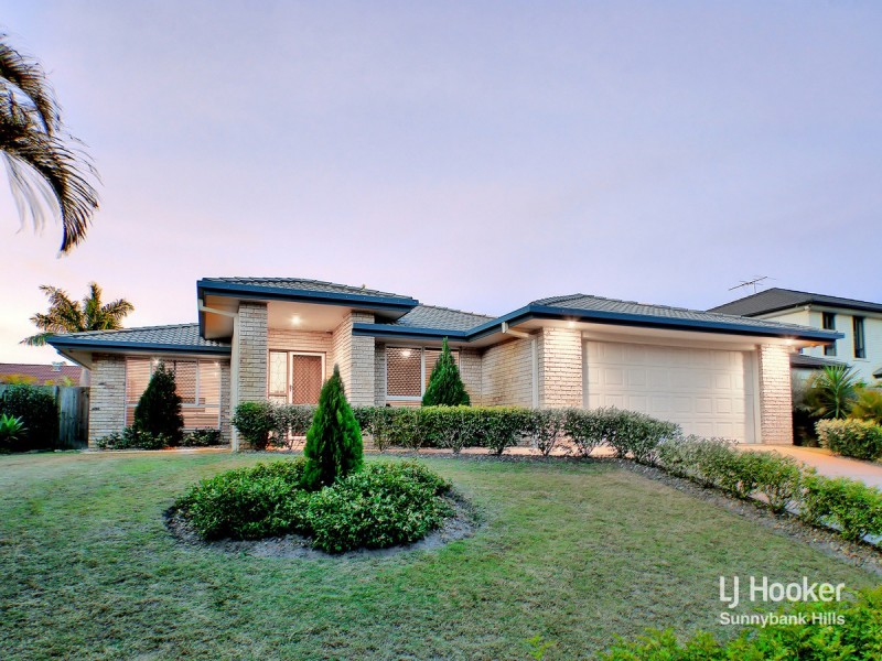 97 Greenways Esplanade, Parkinson QLD 4115