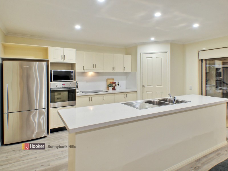 15 Prospect Street, Parkinson QLD 4115