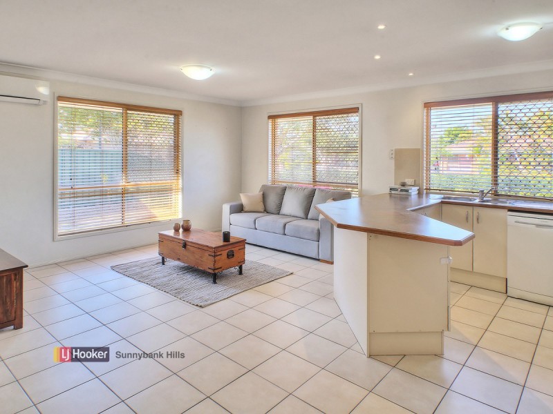70 Reardon Street, Calamvale QLD 4116