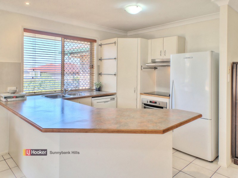 70 Reardon Street, Calamvale QLD 4116