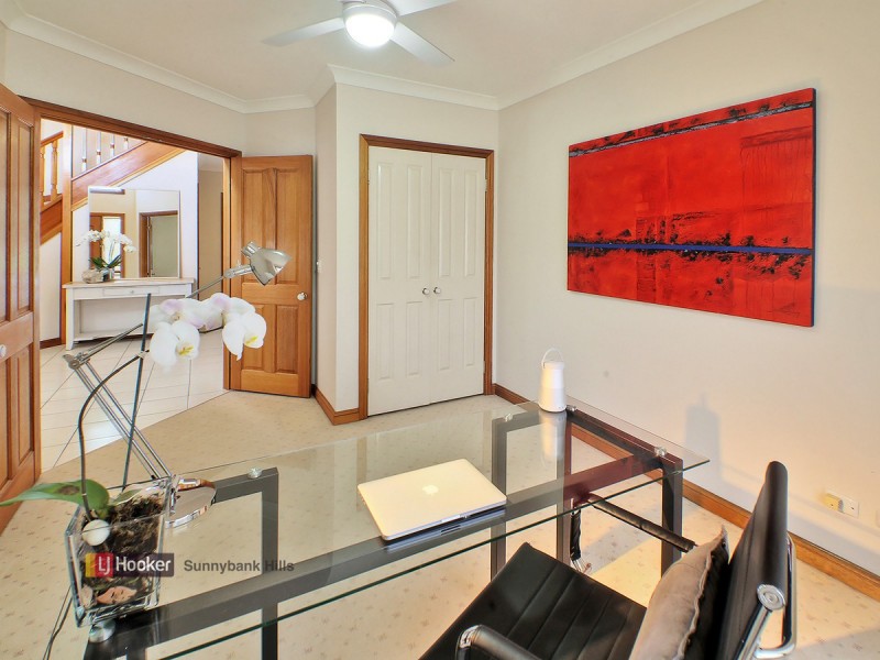 6 Tana Place, Parkinson QLD 4115