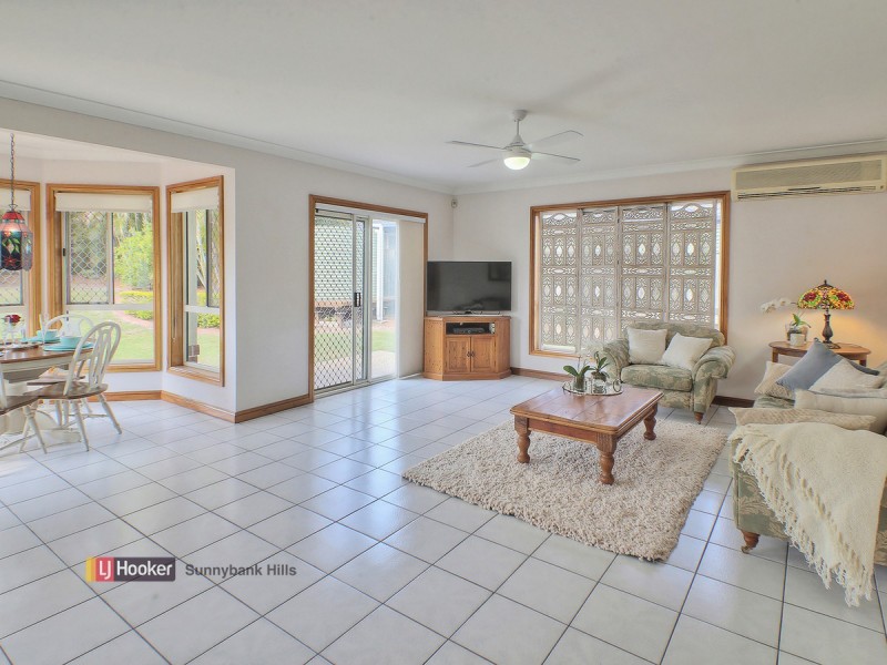 6 Tana Place, Parkinson QLD 4115