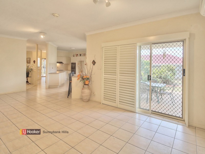22 Sheffield Place, Kuraby QLD 4112