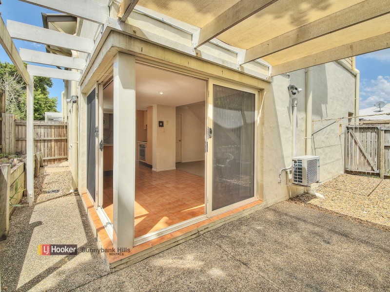 Unit/4A Aminya Street, Mansfield QLD 4122