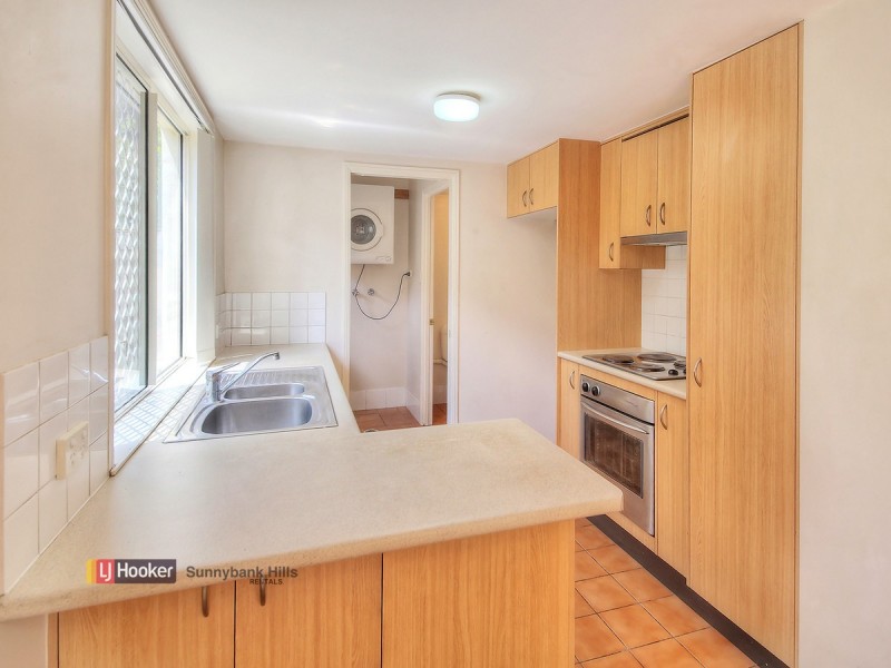 Unit/4A Aminya Street, Mansfield QLD 4122