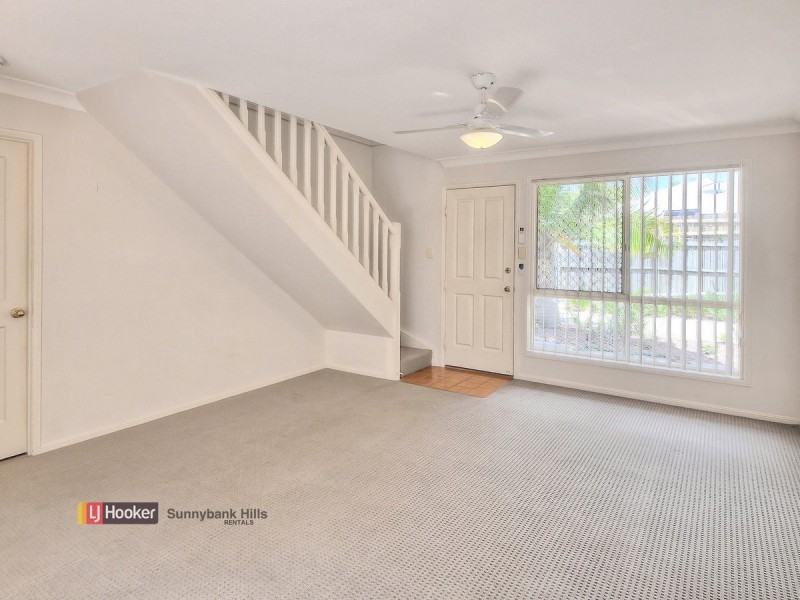 Unit/4A Aminya Street, Mansfield QLD 4122