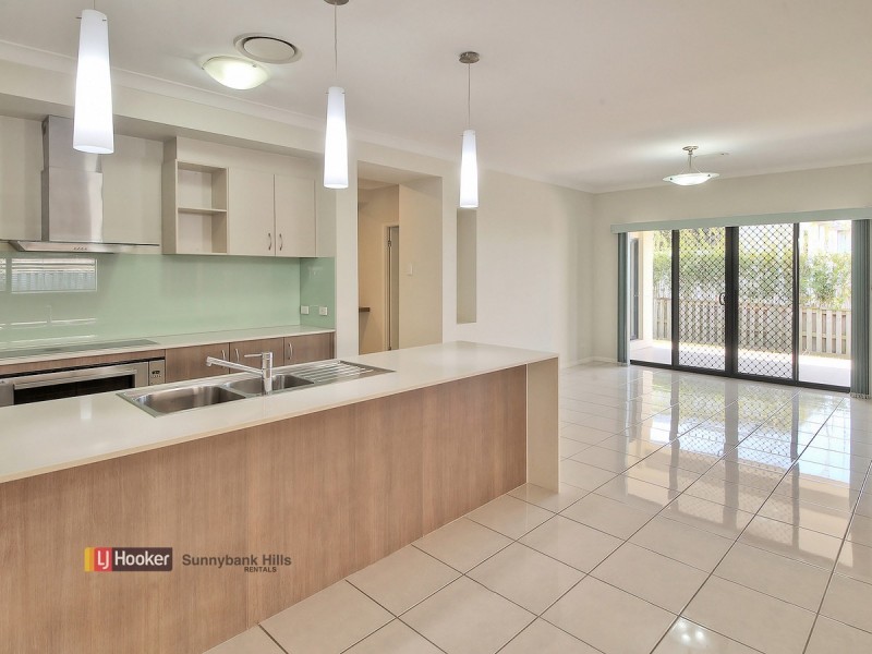 10 Collett Street, Eight Mile Plains QLD 4113