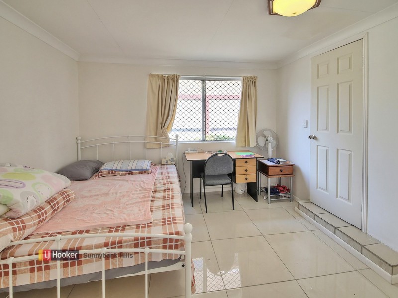 31 Kitchener Street, Coorparoo QLD 4151