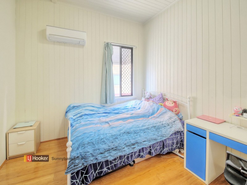 31 Kitchener Street, Coorparoo QLD 4151