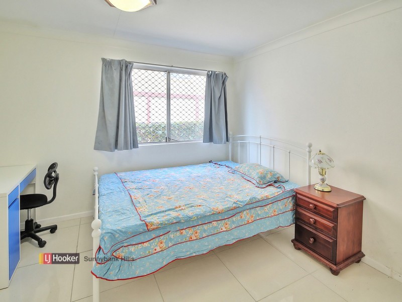 31 Kitchener Street, Coorparoo QLD 4151
