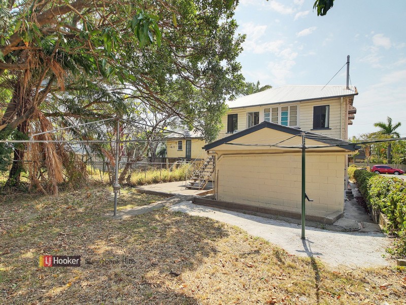 31 Kitchener Street, Coorparoo QLD 4151