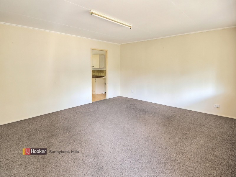 9 Claverton Street, Woodridge QLD 4114