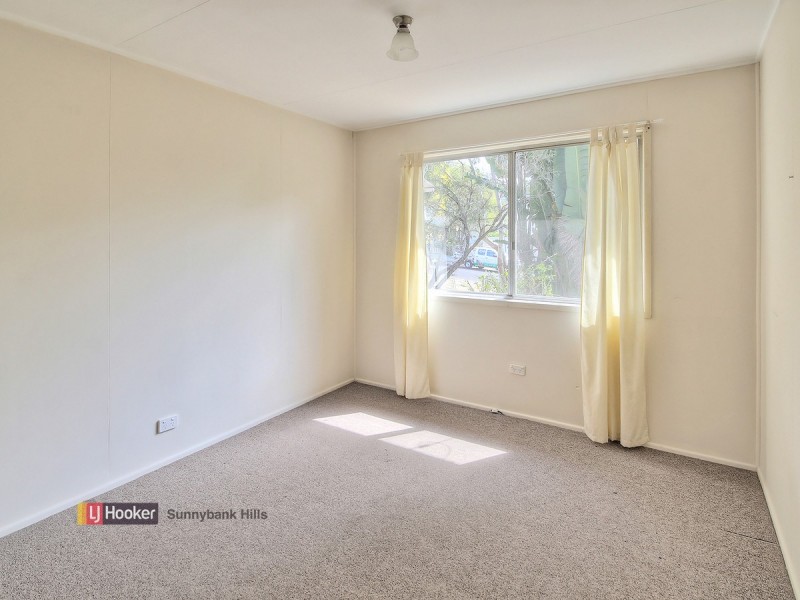 9 Claverton Street, Woodridge QLD 4114