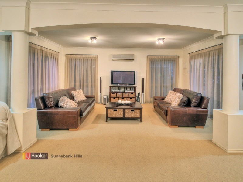 43 Poinciana Crescent, Stretton QLD 4116