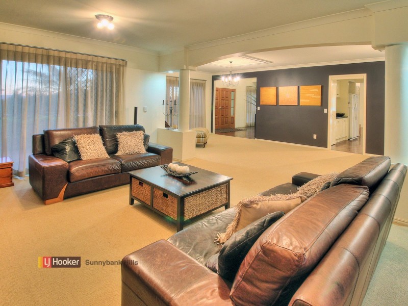 43 Poinciana Crescent, Stretton QLD 4116