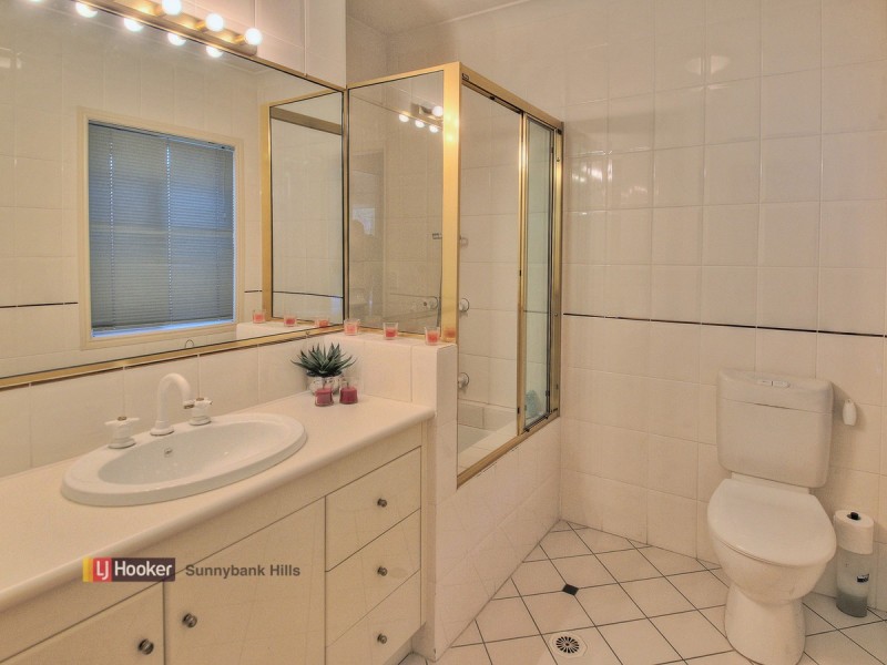 43 Poinciana Crescent, Stretton QLD 4116