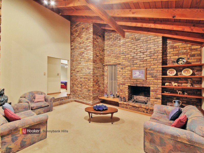 10 Kanuka Street, Algester QLD 4115