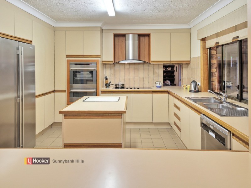 10 Kanuka Street, Algester QLD 4115