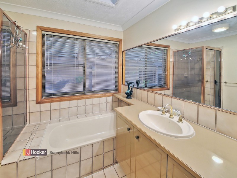 10 Kanuka Street, Algester QLD 4115
