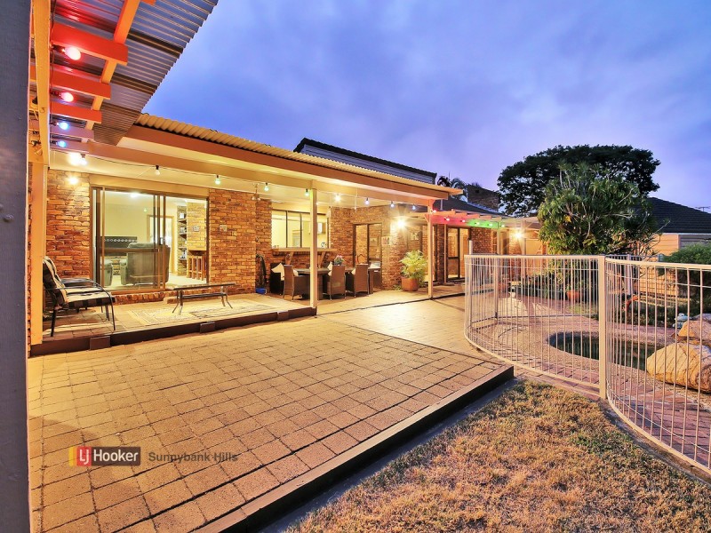 10 Kanuka Street, Algester QLD 4115