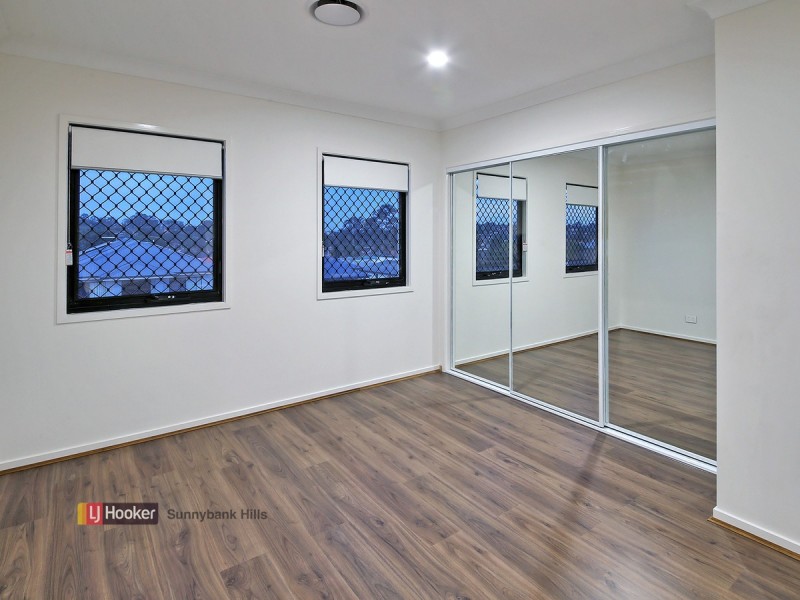 10 Sunshine Place, Eight Mile Plains QLD 4113