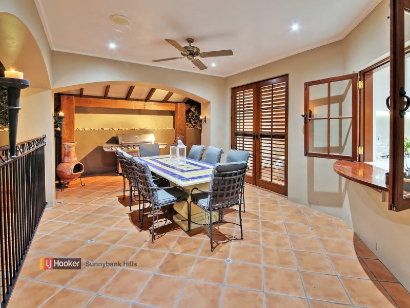 18 Craig Street, Wishart QLD 4122