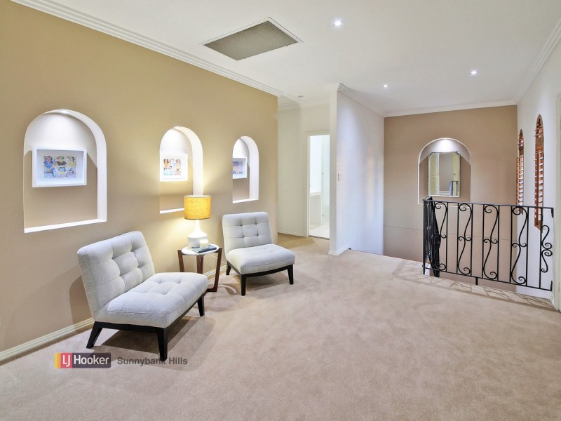 18 Craig Street, Wishart QLD 4122