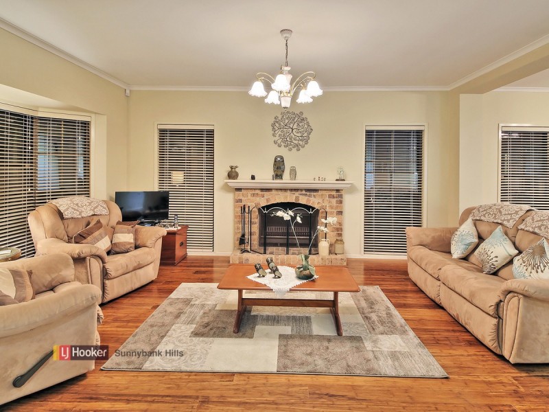 6 Lamona Circuit, Sunnybank Hills QLD 4109