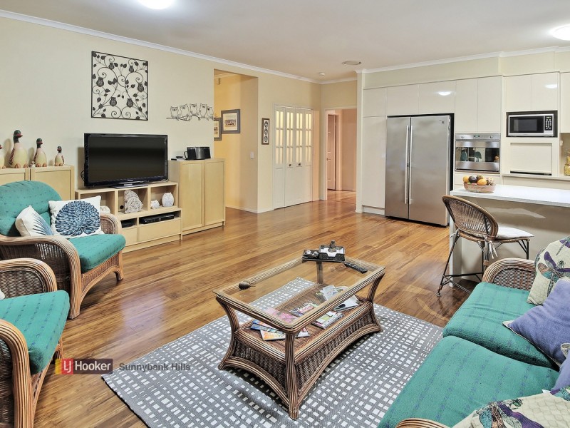 6 Lamona Circuit, Sunnybank Hills QLD 4109