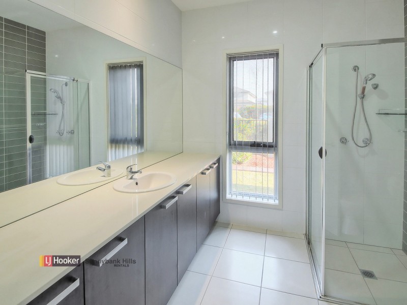 32 Hillcrest Street, Rochedale QLD 4123