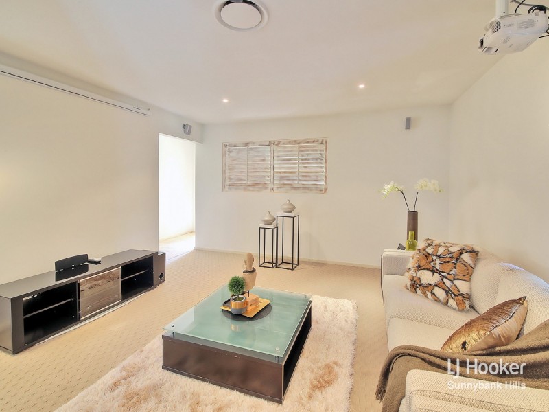 17 Nungatta Court, Parkinson QLD 4115