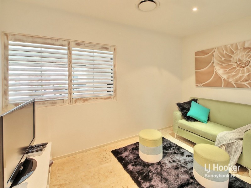 17 Nungatta Court, Parkinson QLD 4115