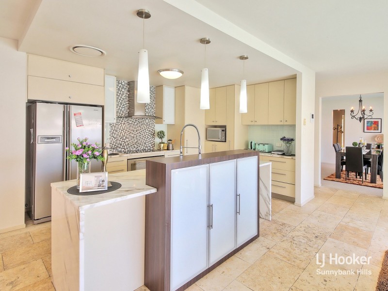 17 Nungatta Court, Parkinson QLD 4115