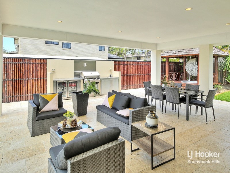 17 Nungatta Court, Parkinson QLD 4115