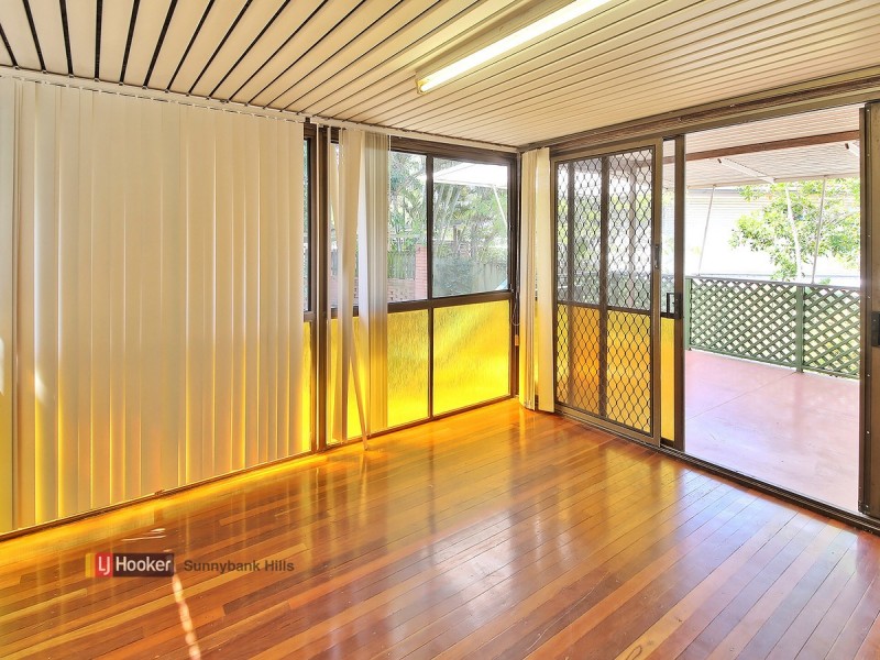 27 Christopher Street, Sunnybank Hills QLD 4109