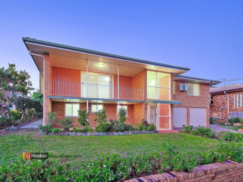 4 Mourilyan Street, Mansfield QLD 4122