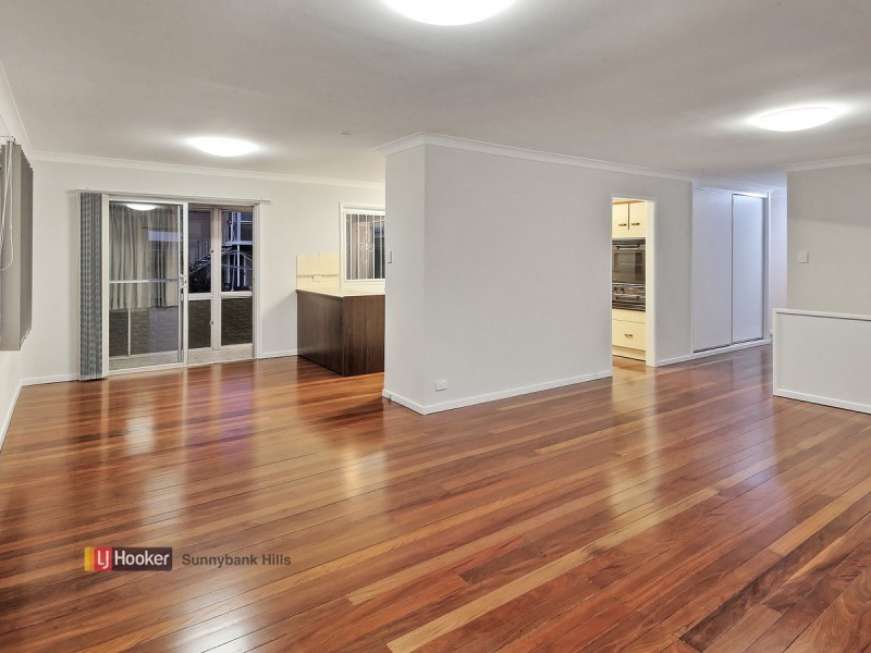 4 Mourilyan Street, Mansfield QLD 4122