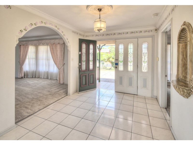 2 Pierce Court, Stretton QLD 4116