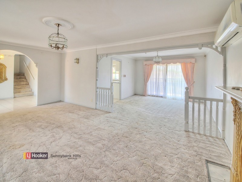 2 Pierce Court, Stretton QLD 4116