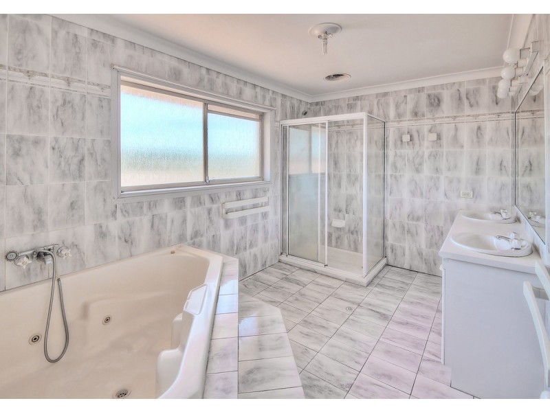 2 Pierce Court, Stretton QLD 4116