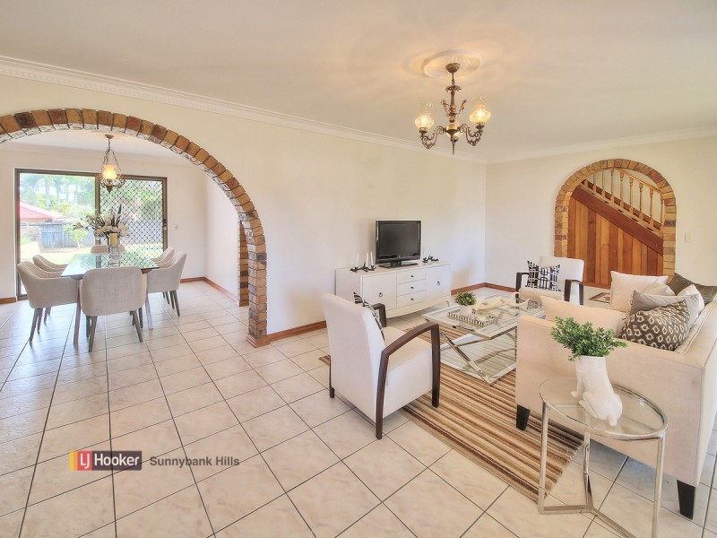 35 Faringdon Street, Robertson QLD 4109