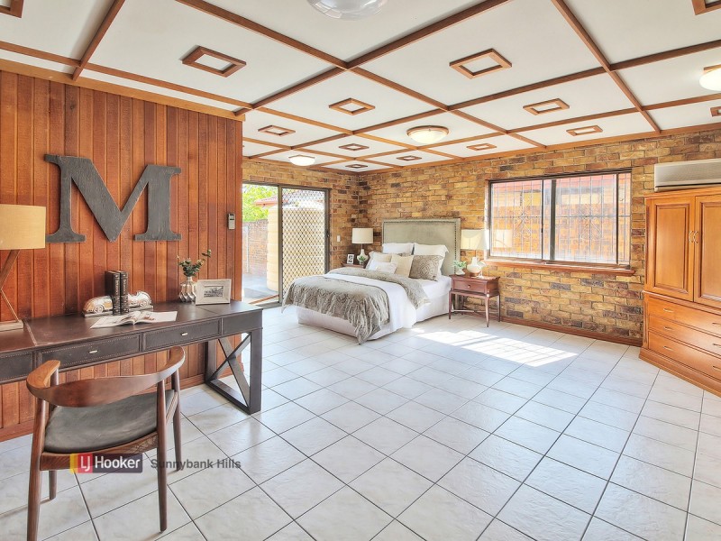 35 Faringdon Street, Robertson QLD 4109