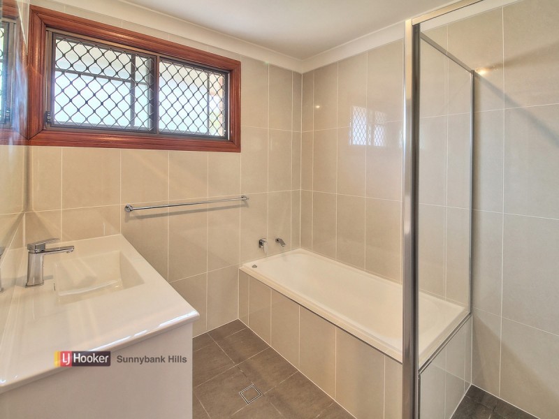 35 Faringdon Street, Robertson QLD 4109