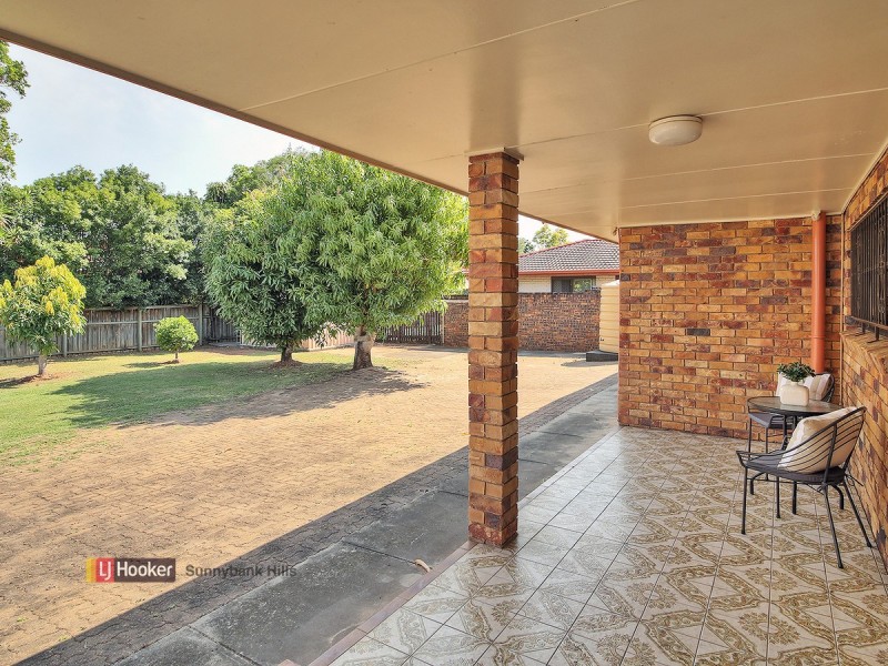 35 Faringdon Street, Robertson QLD 4109