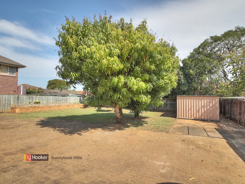 35 Faringdon Street, Robertson QLD 4109