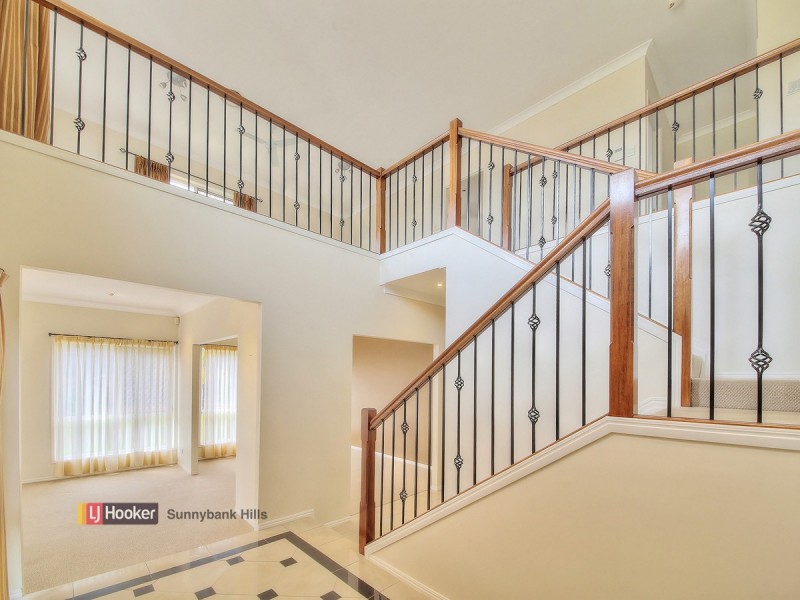 30 Fairmont Crescent, Underwood QLD 4119