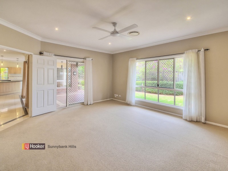 30 Fairmont Crescent, Underwood QLD 4119