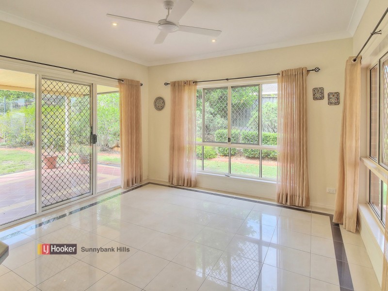 30 Fairmont Crescent, Underwood QLD 4119
